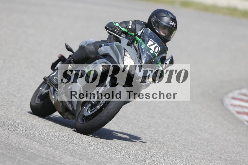 Archiv-2025/09 22.04.2025 Cornu Master School ADR/gruen-vert/70